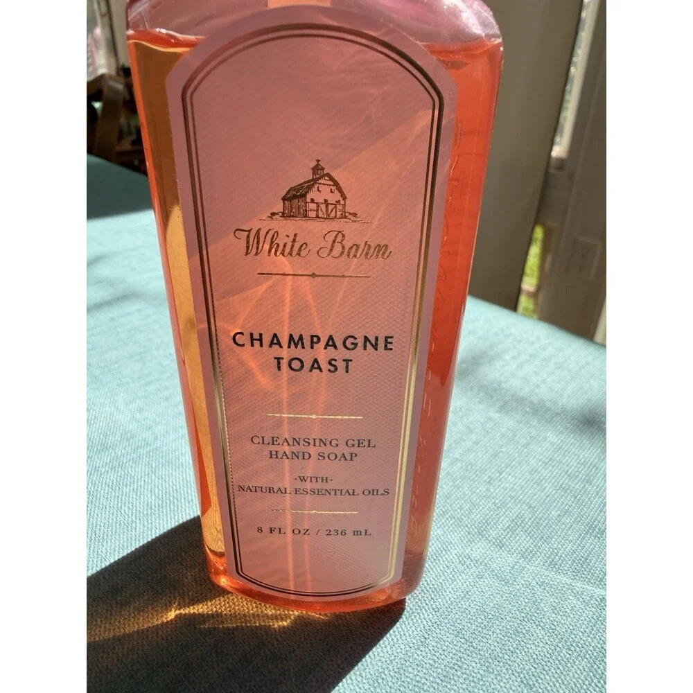 New BATH & BODY WORKS HAND WASH CHAMPAGNE TOAST Gentle Foaming HAND SOAP 8 OZ
